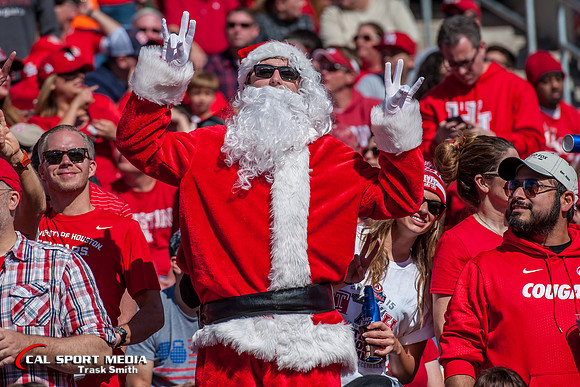 NCAA Football 2015: Temple Owls vs Houston Cougars DEC 05