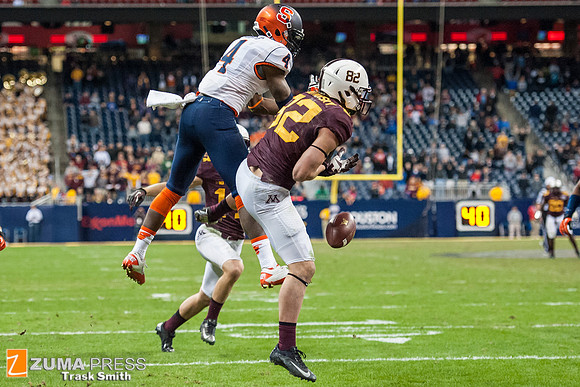 NCAA football 2013 - Texas Bowl: Minnesota vs Syracuse