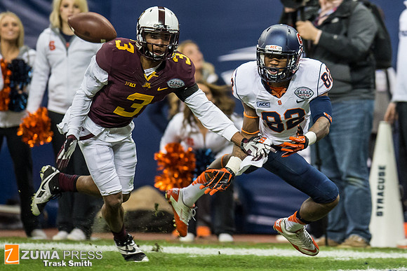 NCAA football 2013 - Texas Bowl: Minnesota vs Syracuse