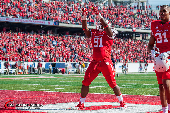 NCAA Football 2015: Temple Owls vs Houston Cougars DEC 05