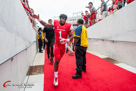 NCAA Football 2015: Navy Midshipmen vs Houston Cougars NOV 27