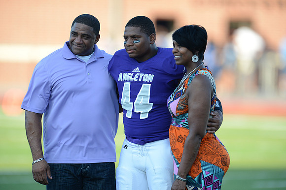 Angleton Wildcats vs. Brazoswood Buccaneers football game 09-07-12