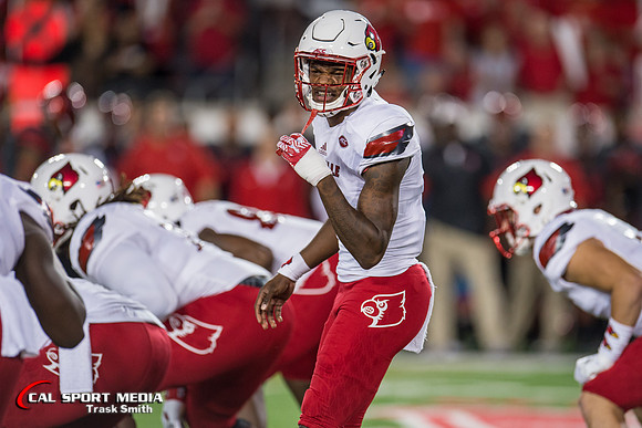 NCAA Football 2016: Louisville vs Houston NOV 17