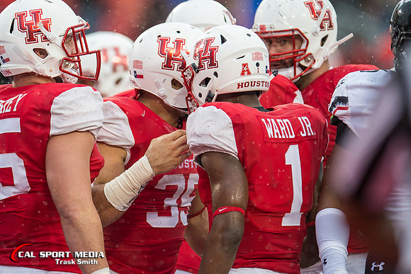 NCAA Football 2015: Cincinnati Bearcats vs Houston Cougars NOV 07