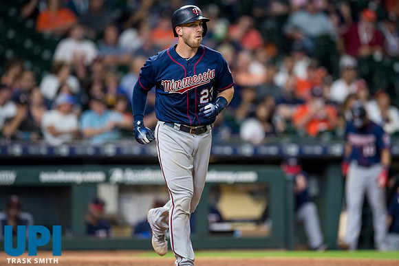 MLB TWINS ASTROS