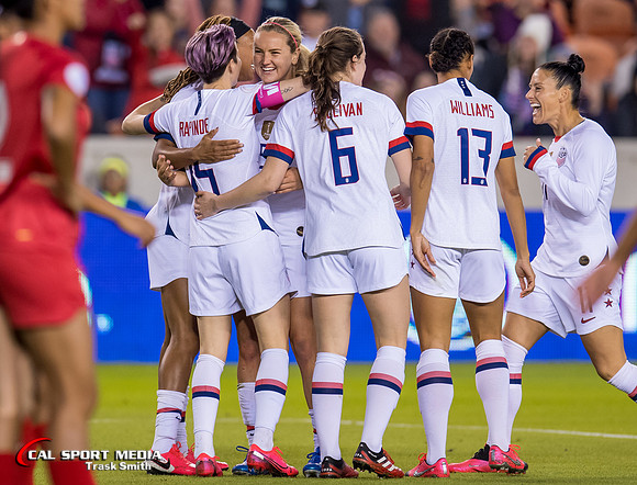 Soccer 2020: Panama vs USA JAN 31