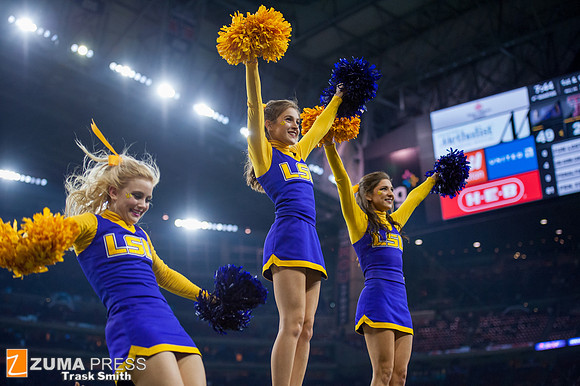 NCAA football 2015 - LSU Tigers defeat the Texas Tech Red Raiders 56-27