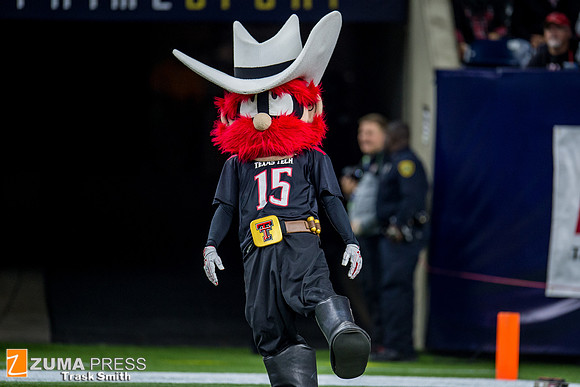 NCAA football 2015 - LSU Tigers defeat the Texas Tech Red Raiders 56-27
