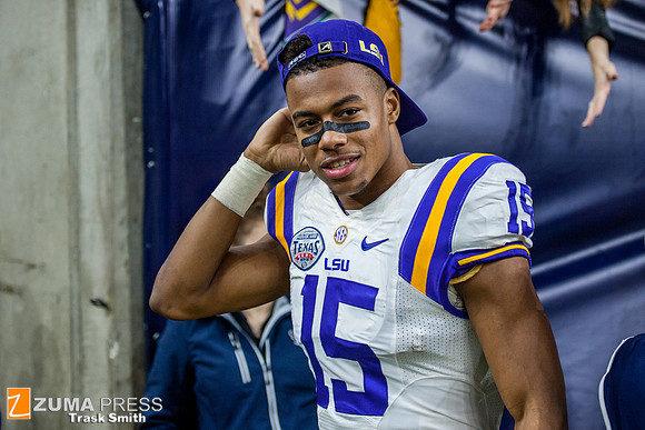 NCAA football 2015 - LSU Tigers defeat the Texas Tech Red Raiders 56-27
