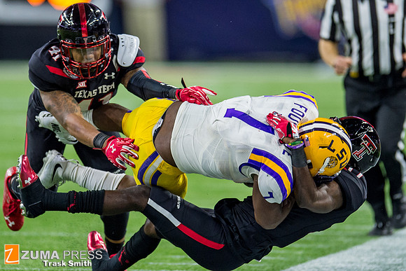NCAA football 2015 - LSU Tigers defeat the Texas Tech Red Raiders 56-27