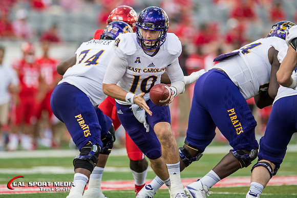 NCAA Football 2017: East Carolina vs Houston NOV 04