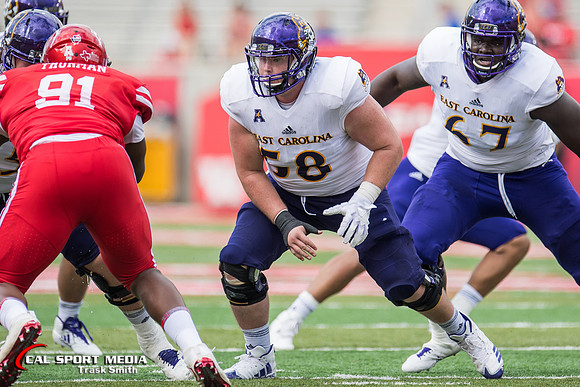 NCAA Football 2017: East Carolina vs Houston NOV 04