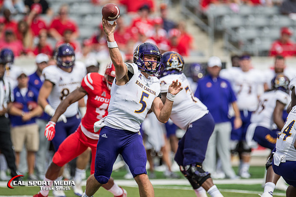 NCAA Football 2017: East Carolina vs Houston NOV 04