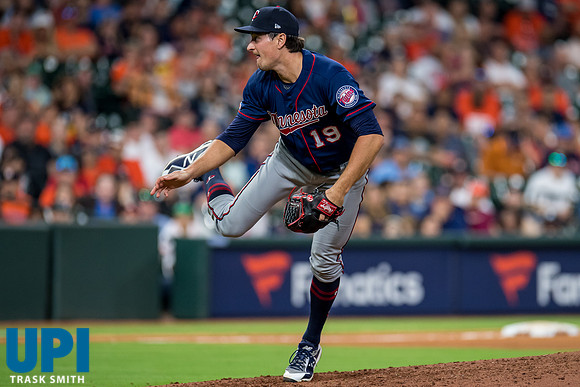 MLB TWINS ASTROS
