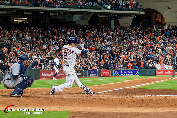 MLB 2018: Padres vs Astros APR 07