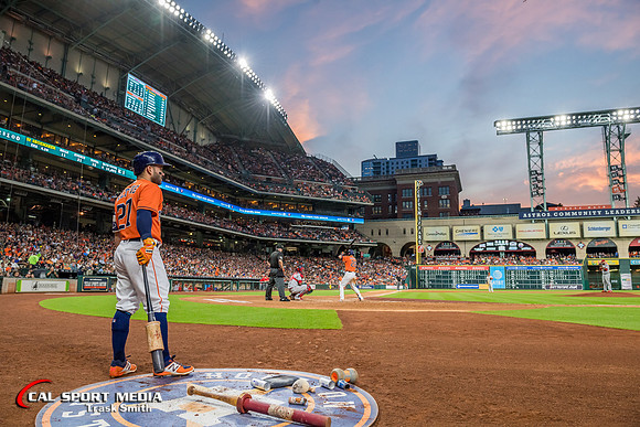 MLB 2017: Angels vs Astros JUN 09