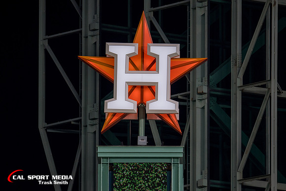MLB 2017: Angels vs Astros JUN 09