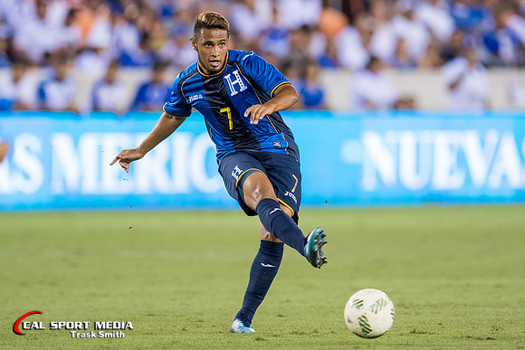 Soccer 2018: Honduras vs El Salvador JUN 2
