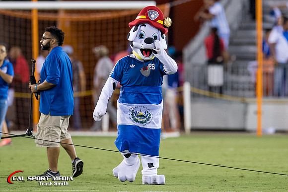 Soccer 2018: Honduras vs El Salvador JUN 2