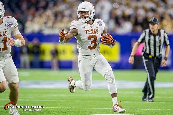 NCAA Football 2017: Texas Bowl - Texas vs Missouri DEC 27