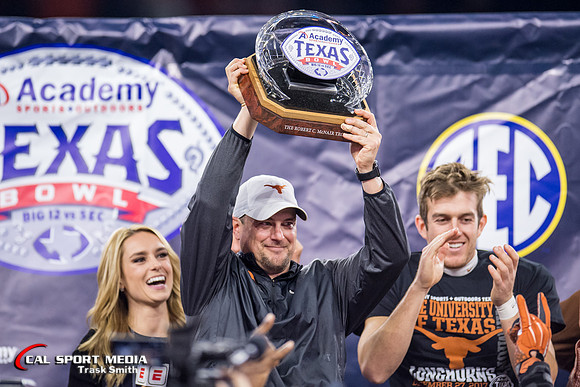NCAA Football 2017: Texas Bowl - Texas vs Missouri DEC 27