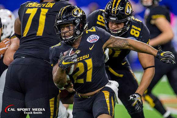 NCAA Football 2017: Texas Bowl - Texas vs Missouri DEC 27