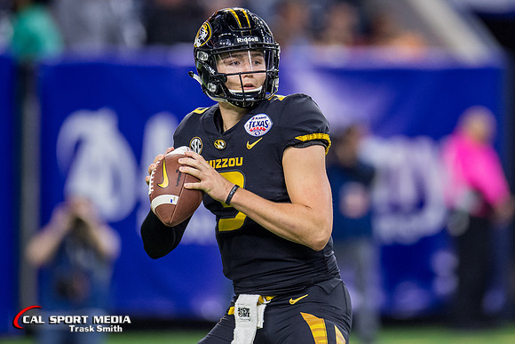 NCAA Football 2017: Texas Bowl - Texas vs Missouri DEC 27
