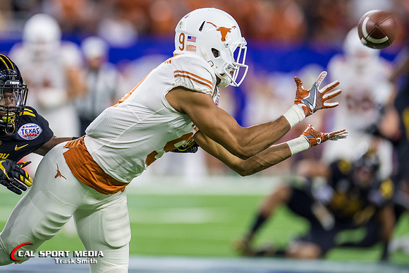 NCAA Football 2017: Texas Bowl - Texas vs Missouri DEC 27