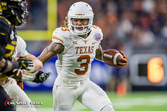 NCAA Football 2017: Texas Bowl - Texas vs Missouri DEC 27