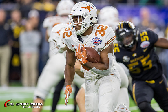 NCAA Football 2017: Texas Bowl - Texas vs Missouri DEC 27