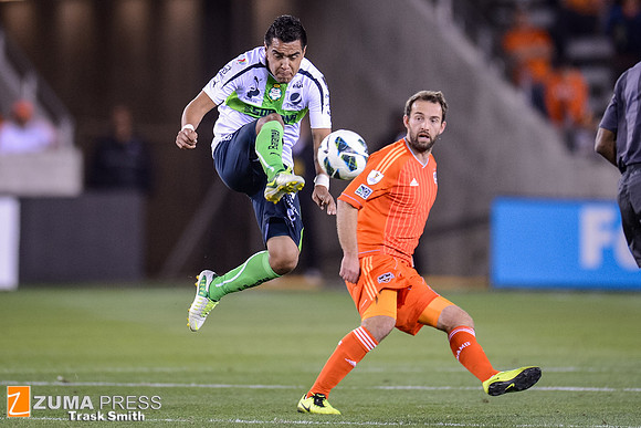 Soccer 2013 - The Houston Dynamo defeat Santos Laguna 1-0
