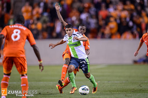 Soccer 2013 - The Houston Dynamo defeat Santos Laguna 1-0
