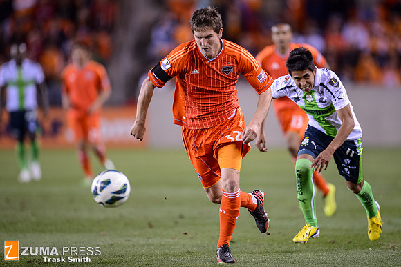 Soccer 2013 - The Houston Dynamo defeat Santos Laguna 1-0