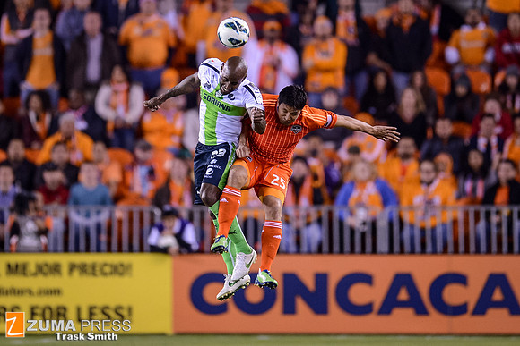 Soccer 2013 - The Houston Dynamo defeat Santos Laguna 1-0
