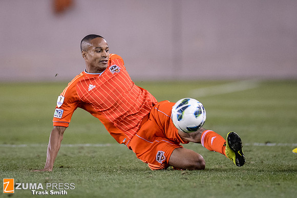 Soccer 2013 - The Houston Dynamo defeat Santos Laguna 1-0