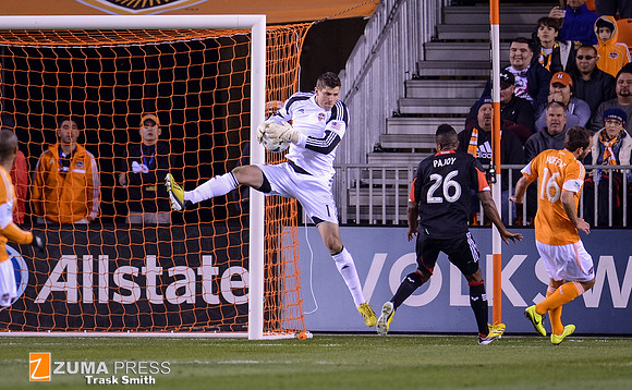 MLS 2013 - The Houston Dynamo defeat DC United 2-0