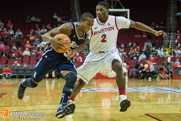 NCAA Basketball 2013 - University of Houston Cougars defeat the Rice Owls 54-52