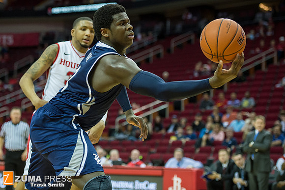 NCAA Basketball 2013 - University of Houston Cougars defeat the Rice Owls 54-52