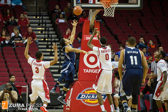 NCAA Basketball 2013 - University of Houston Cougars defeat the Rice Owls 54-52