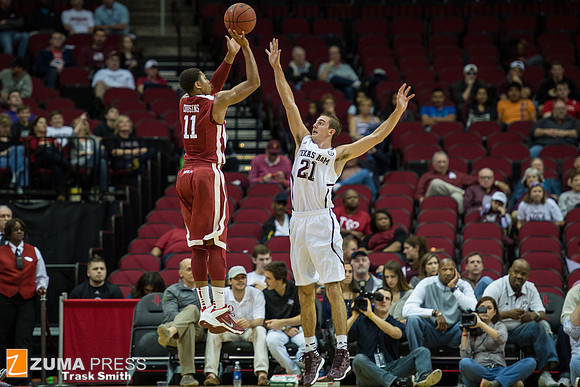 NCAA Basketball 2013 - the Oklahoma Sooners defeat the Texas A&M Aggies 64-52