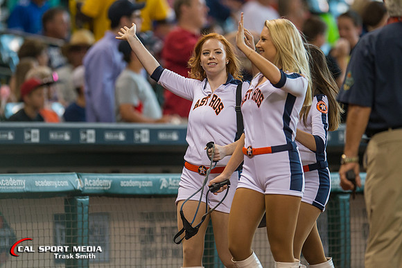 MLB 2015: Angels vs Astros JUL 28