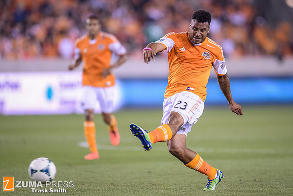 MLS 2013 - The Houston Dynamo defeat the Vancouver Whitecaps FC 2-1