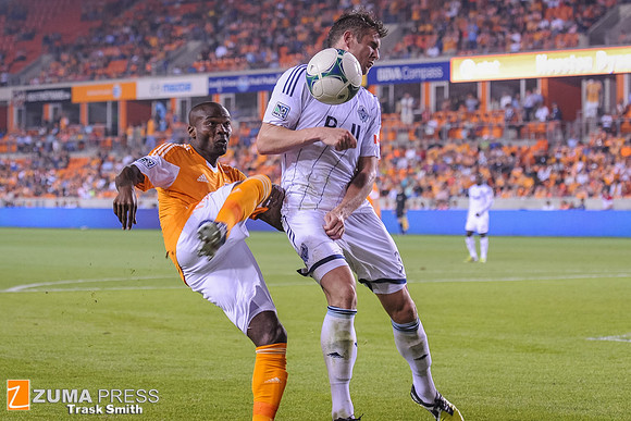 MLS 2013 - The Houston Dynamo defeat the Vancouver Whitecaps FC 2-1