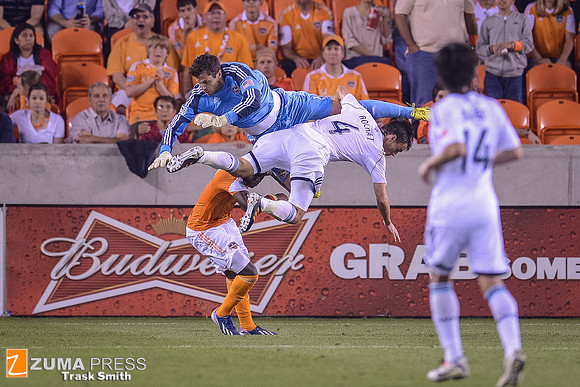 MLS 2013 - The Houston Dynamo defeat the Vancouver Whitecaps FC 2-1