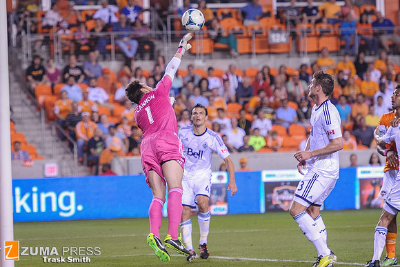 MLS 2013 - The Houston Dynamo defeat the Vancouver Whitecaps FC 2-1