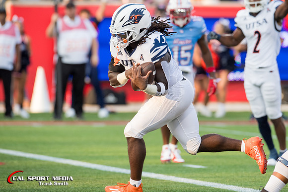 NCAA Football 2023: UTSA vs Houston SEP 2