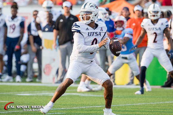 NCAA Football 2023: UTSA vs Houston SEP 2