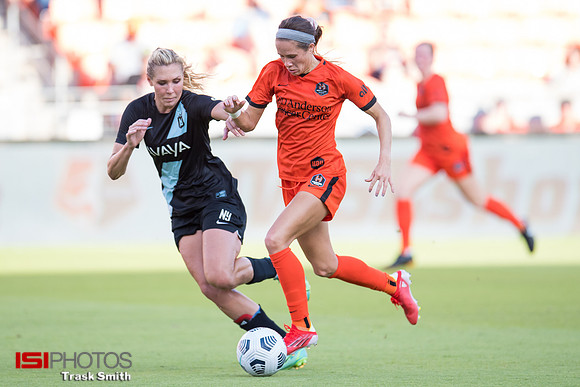 Shea Groom, Allie Long