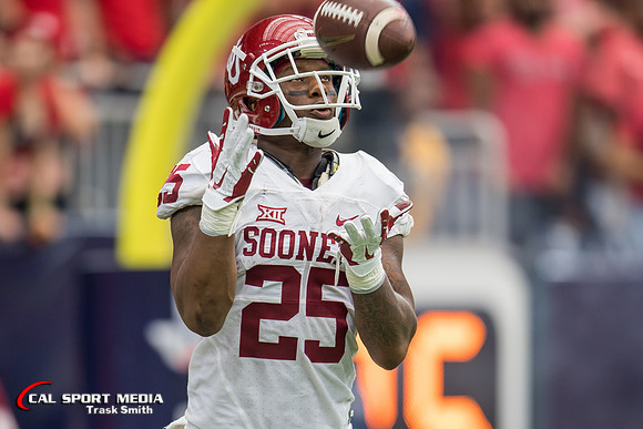 NCAA Football 2016: Advocare Texas Kickoff Houston vs Oklahoma SEP 03