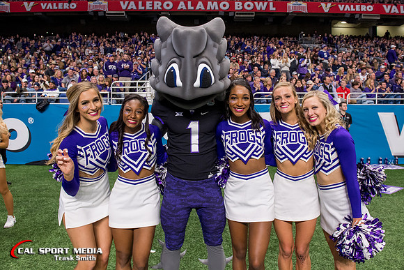 NCAA Football 2017: Valero Alamo Bowl Stanford vs TCU DEC 28